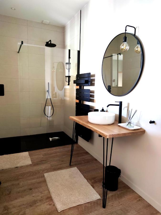 La Douce Halte - Gites Avec Spa Ou Sauna Saint-Ouen-Des-Toits ภายนอก รูปภาพ